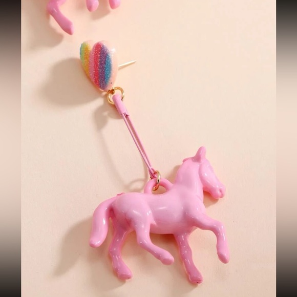 🐎 Awesome Pastel Pink Horse Pony Colorful Heart Tassel Safety Pin Stud Earrings - Picture 2 of 5